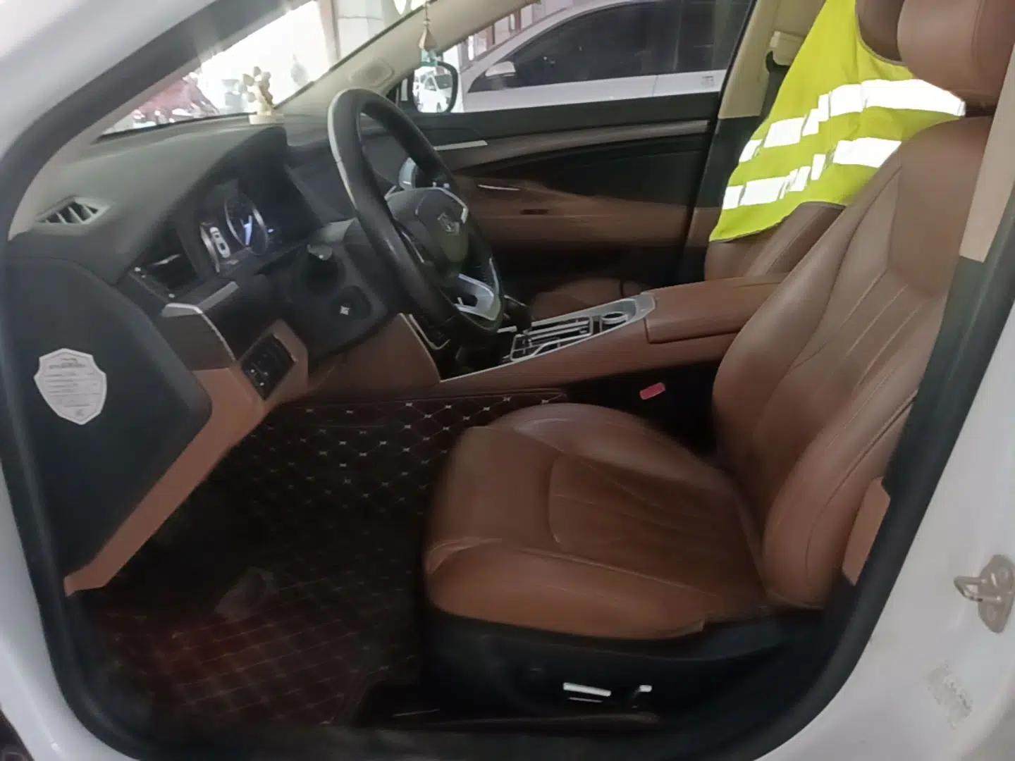 Geely Auto Emgrand GT 2017 1.8T Luxury Model — миниатюра 17