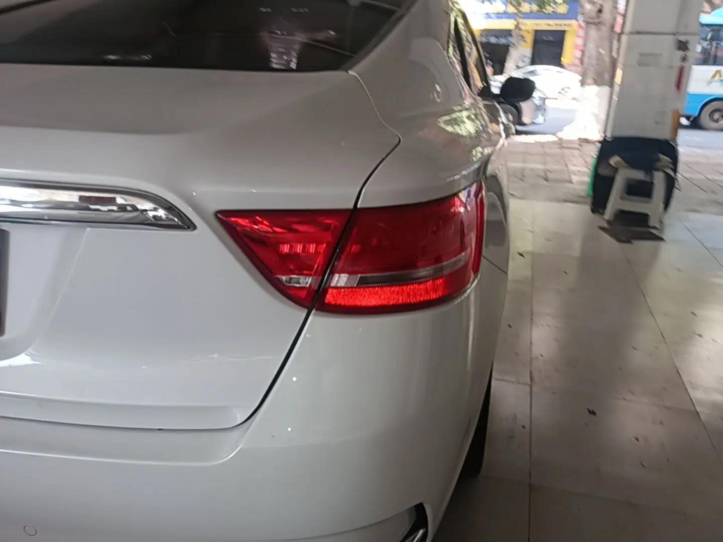 Geely Auto Emgrand GT 2017 1.8T Luxury Model — миниатюра 9