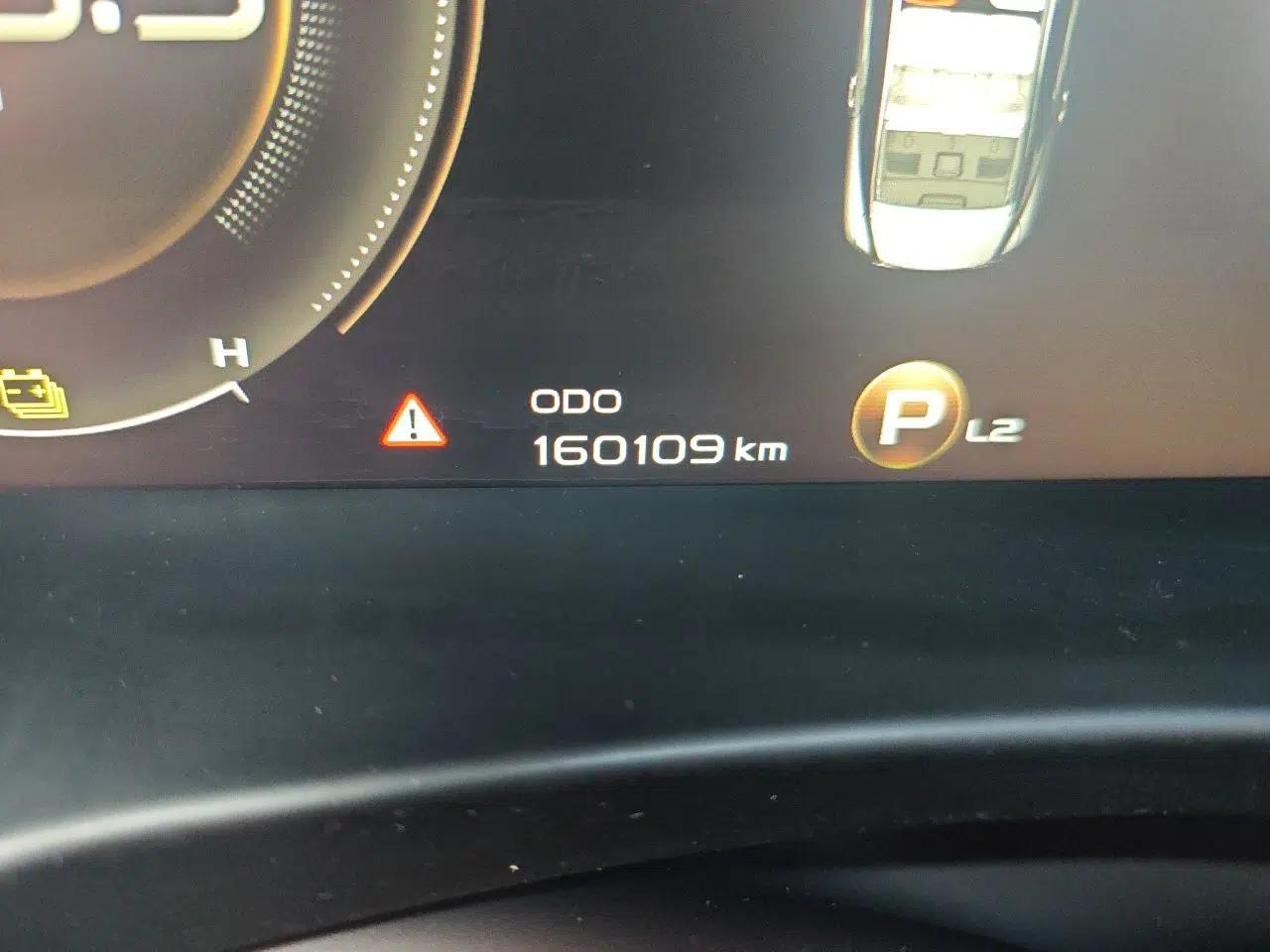 Geely Auto Emgrand GT New Energy 2018 1.5T PHEV Yao Ling Edition — миниатюра 12