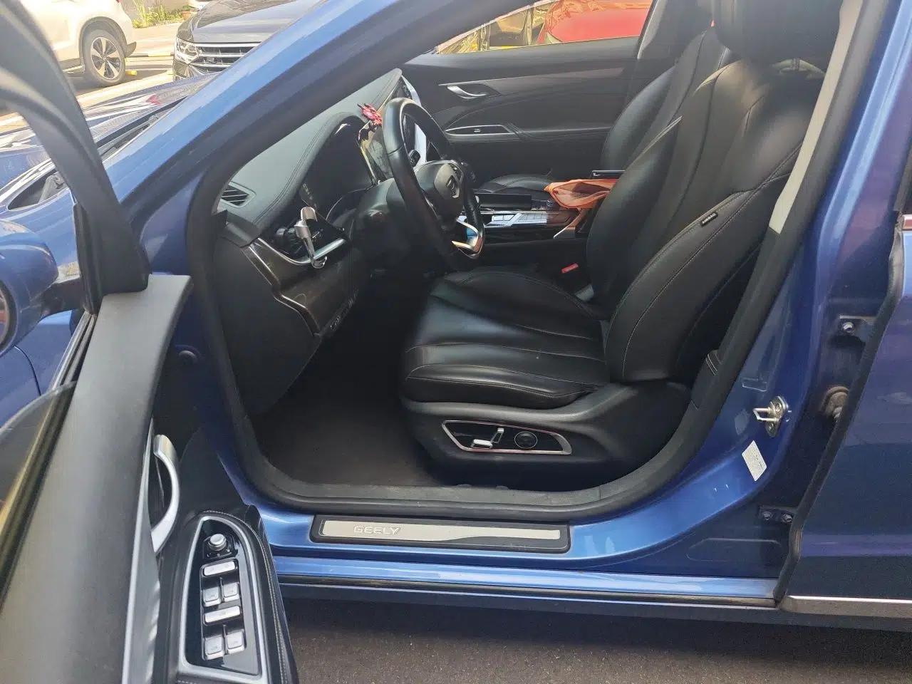 Geely Auto Emgrand GT New Energy 2018 1.5T PHEV Yao Ling Edition — миниатюра 15