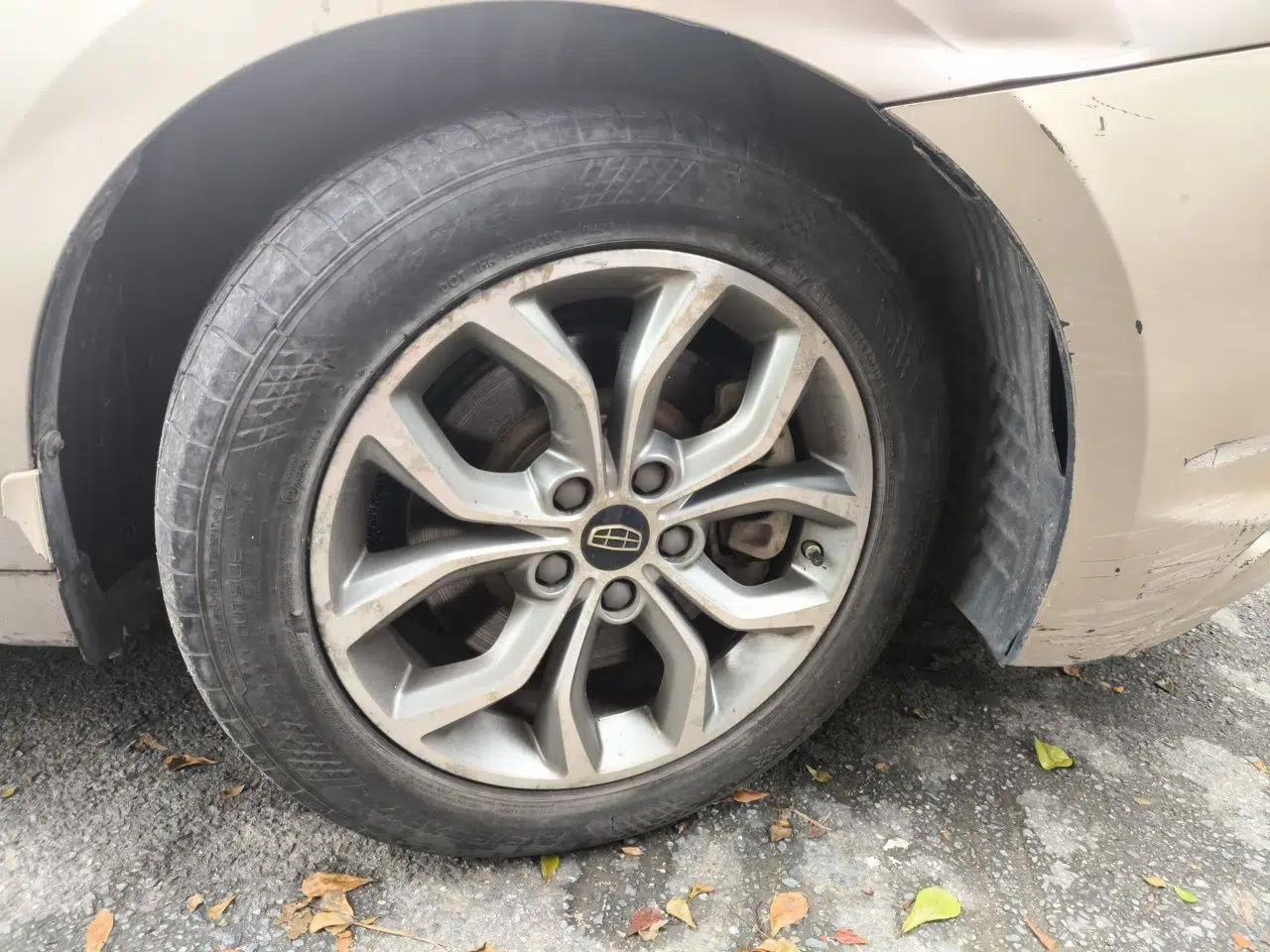 Geely Auto Emgrand GT 2016 2.4L Zunya Model — миниатюра 8