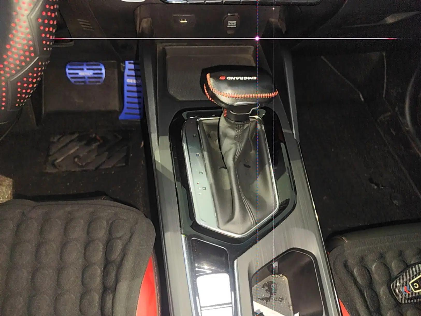 Geely Auto Emgrand S 2021 1.4T CVT Luxury Version — миниатюра 16
