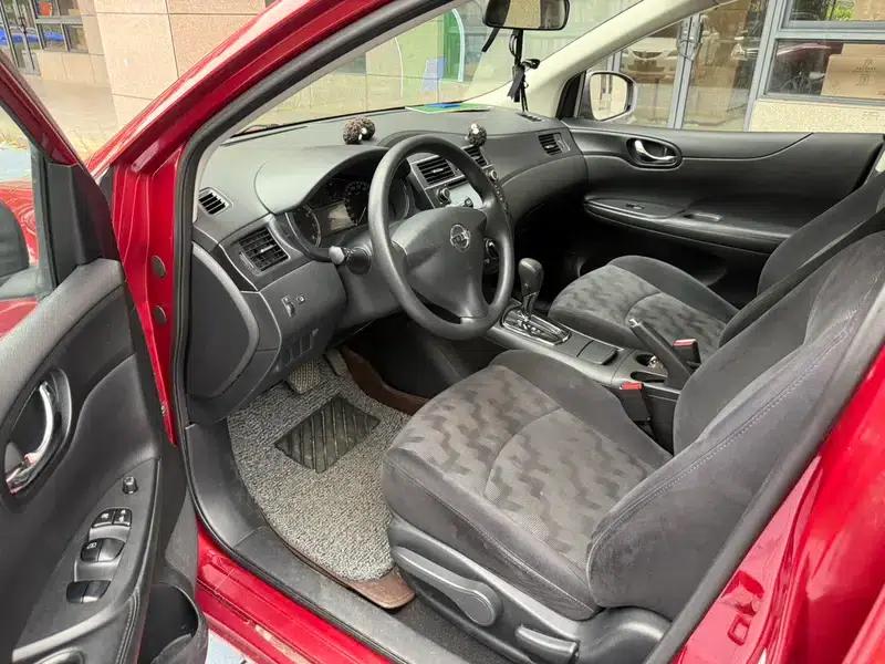 2014 Tiida 1.6L CVT Cool Edition — миниатюра 9