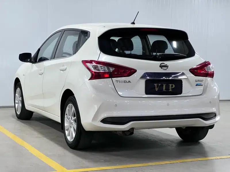 2016 Tiida 1.6L CVT Sport Edition — миниатюра 4
