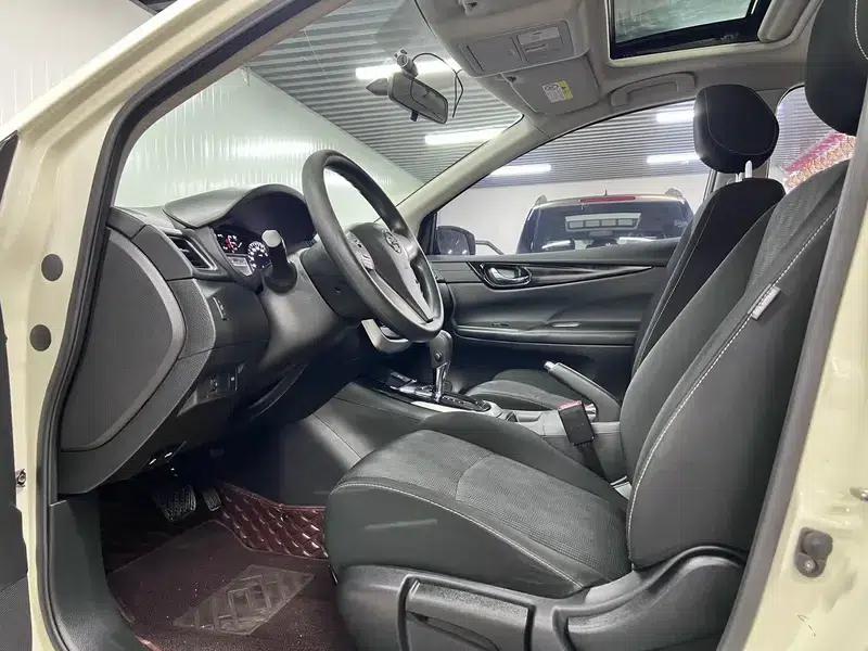 2016 Tiida 1.6L CVT Sport Edition — миниатюра 9