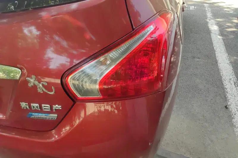 Tiida 2011 1.6L CVT Smart — миниатюра 6