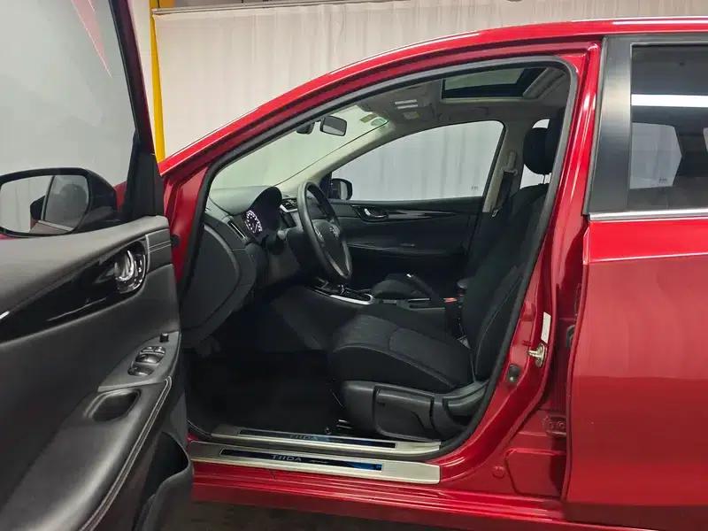 2016 Tiida 1.6L CVT Sport Edition — миниатюра 17