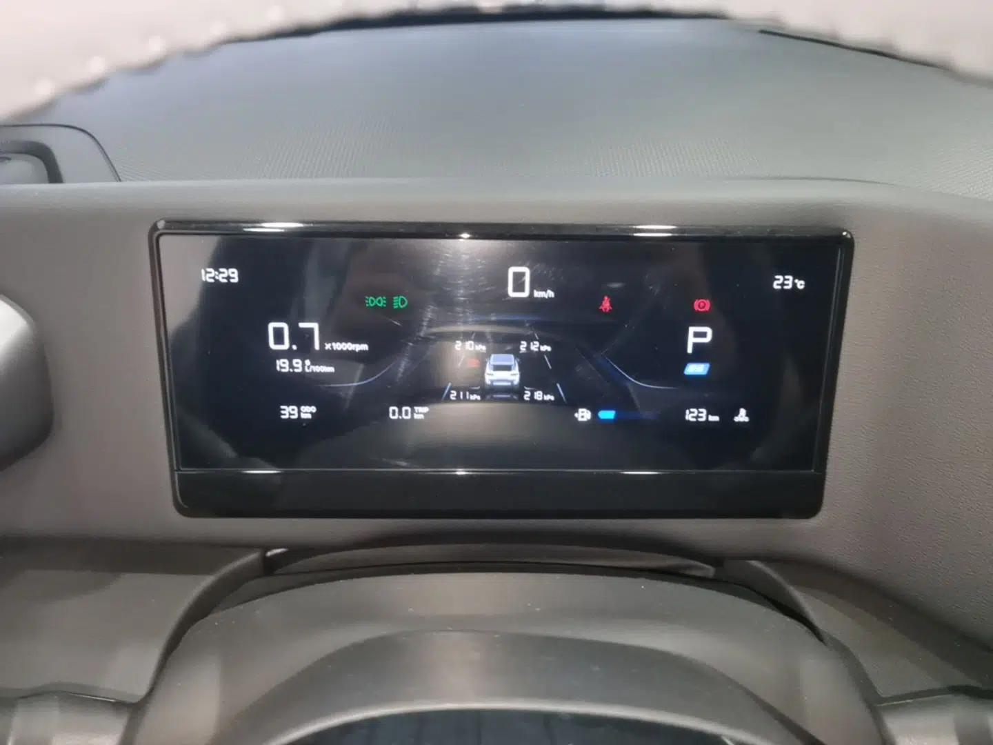 Geely Auto Cowboy 2025 1.5TD Trendy Play Edition — миниатюра 14