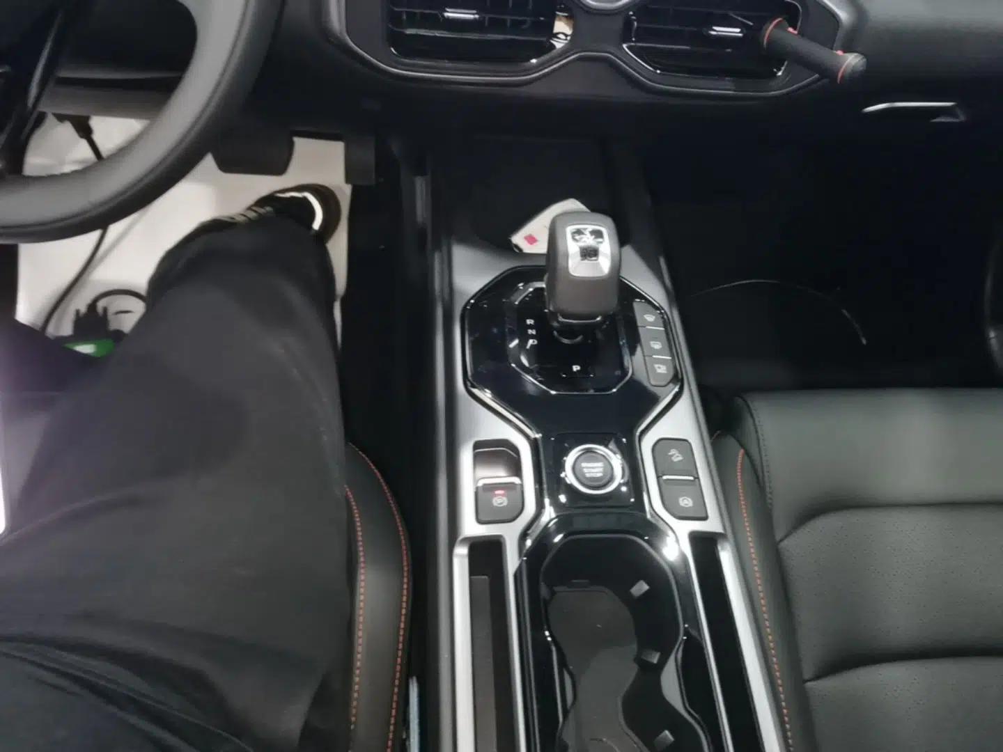 Geely Auto Cowboy 2025 1.5TD Trendy Play Edition — миниатюра 16