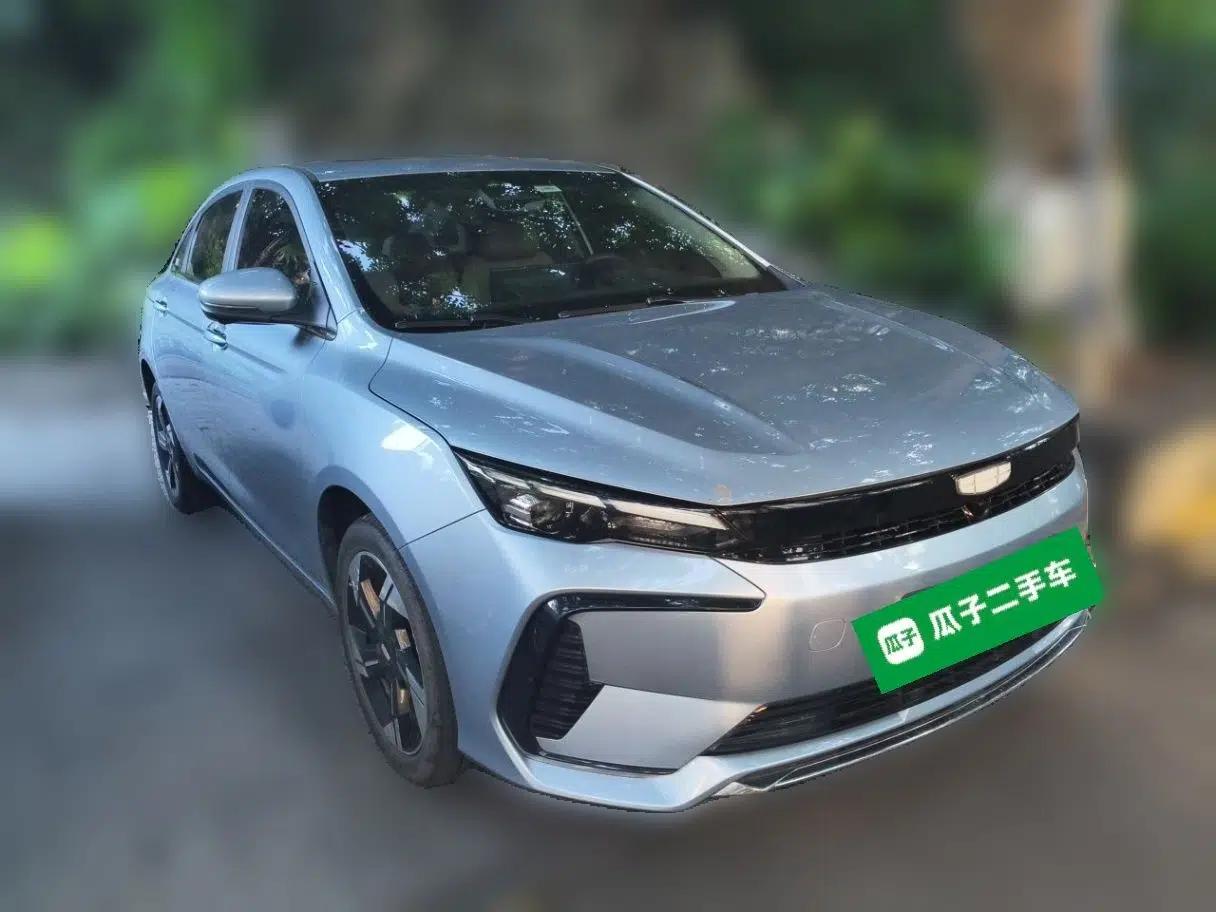 Geely Auto Emgrand L HiP 2024 Longteng Edition 1.5TD-DHT Pro 100KM Excellence Model — миниатюра 3