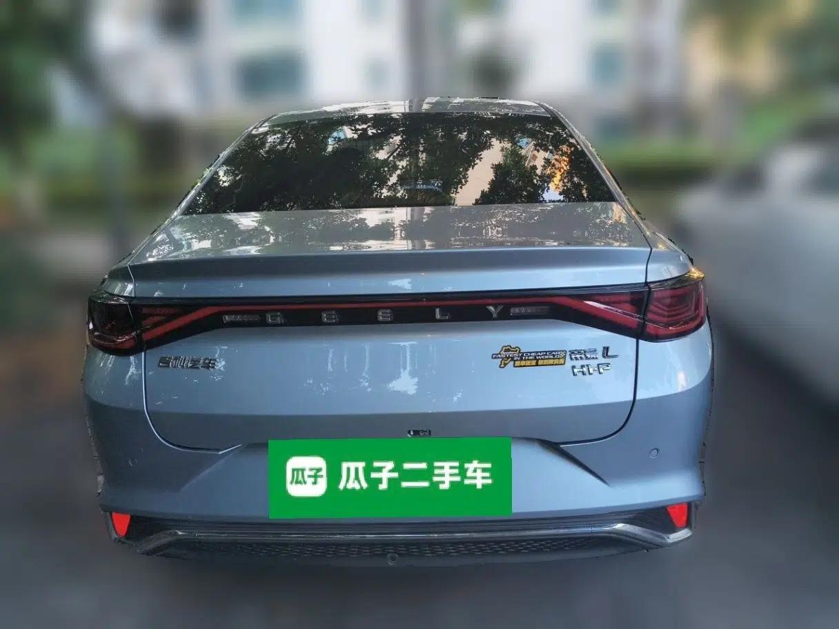 Geely Auto Emgrand L HiP 2024 Longteng Edition 1.5TD-DHT Pro 100KM Excellence Model — миниатюра 5