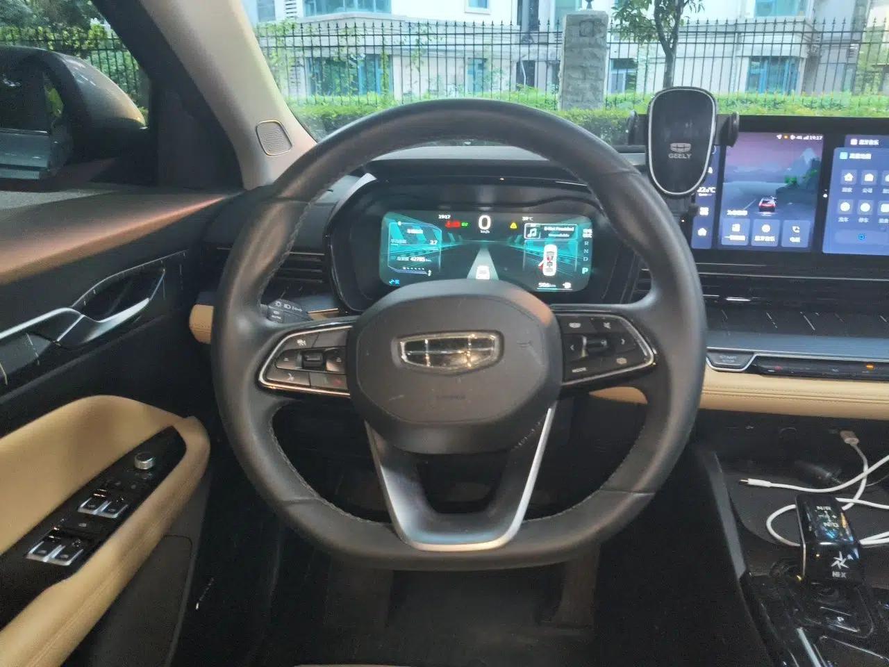 Geely Auto Emgrand L HiP 2024 Longteng Edition 1.5TD-DHT Pro 100KM Excellence Model — миниатюра 10