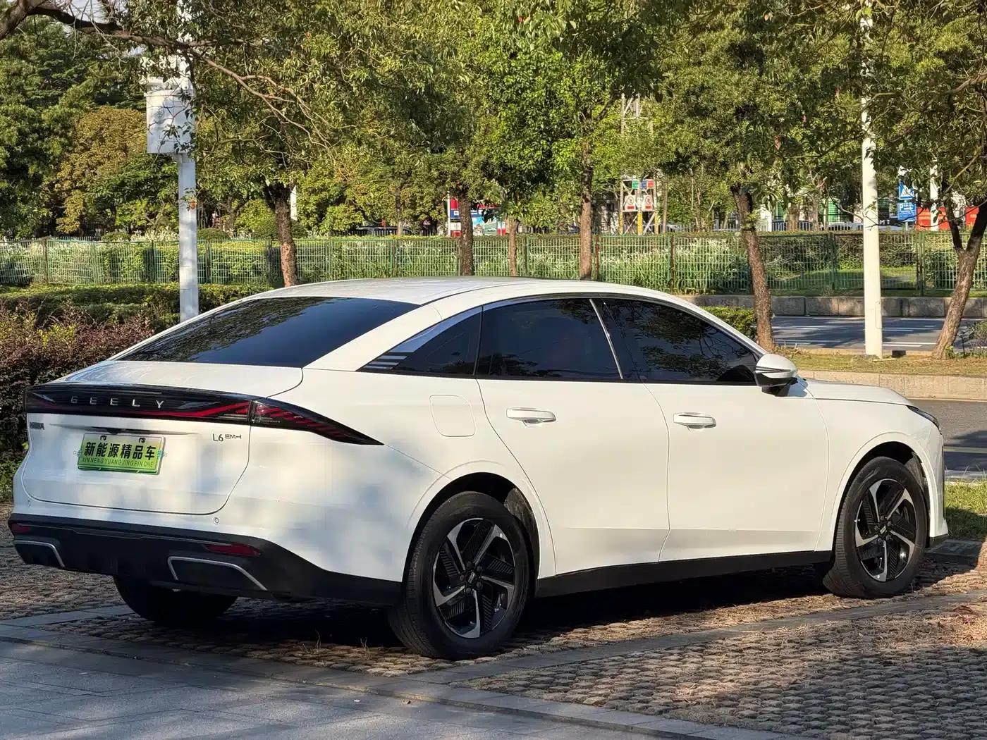 Galaxy L6 2025 EM-i 140km Explorer+ Edition — миниатюра 18