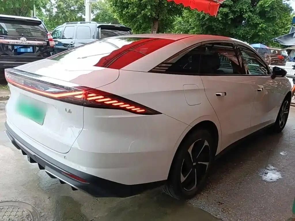Galaxy L6 2024 125km PLUS Dragon Edition — миниатюра 7