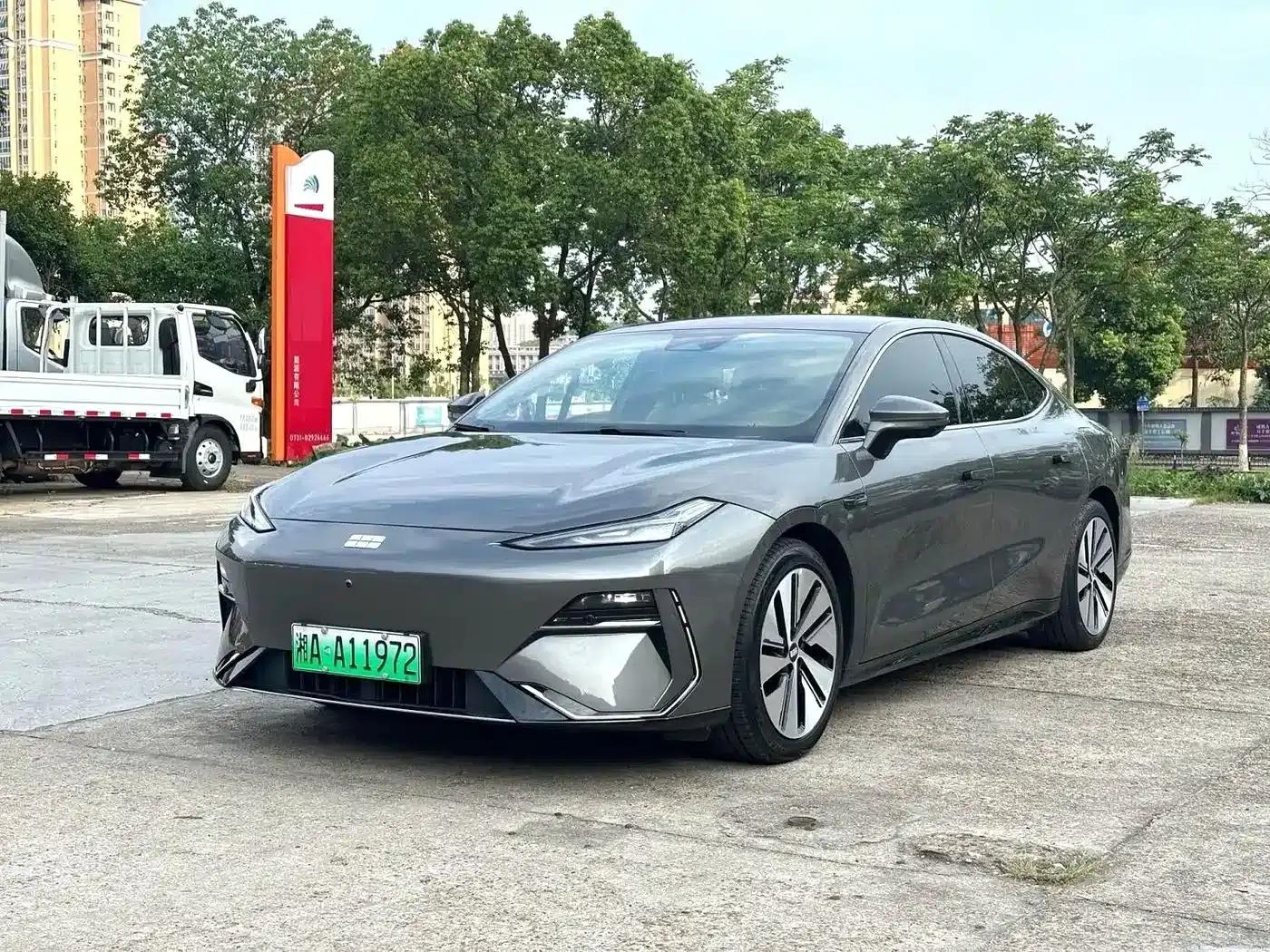 Galaxy E8 2024 Model 550km Rear-Wheel Drive MAX — миниатюра 1