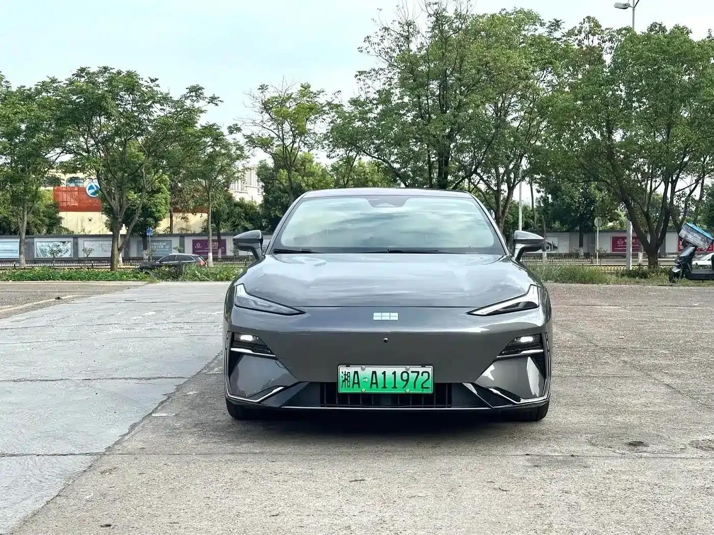 Galaxy E8 2024 Model 550km Rear-Wheel Drive MAX — миниатюра 2