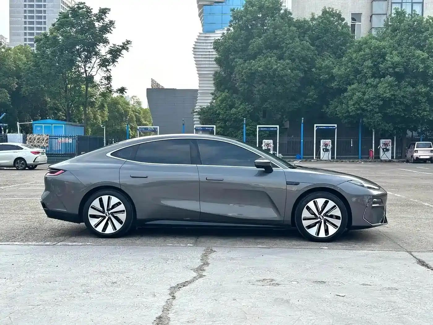 Galaxy E8 2024 Model 550km Rear-Wheel Drive MAX — миниатюра 4
