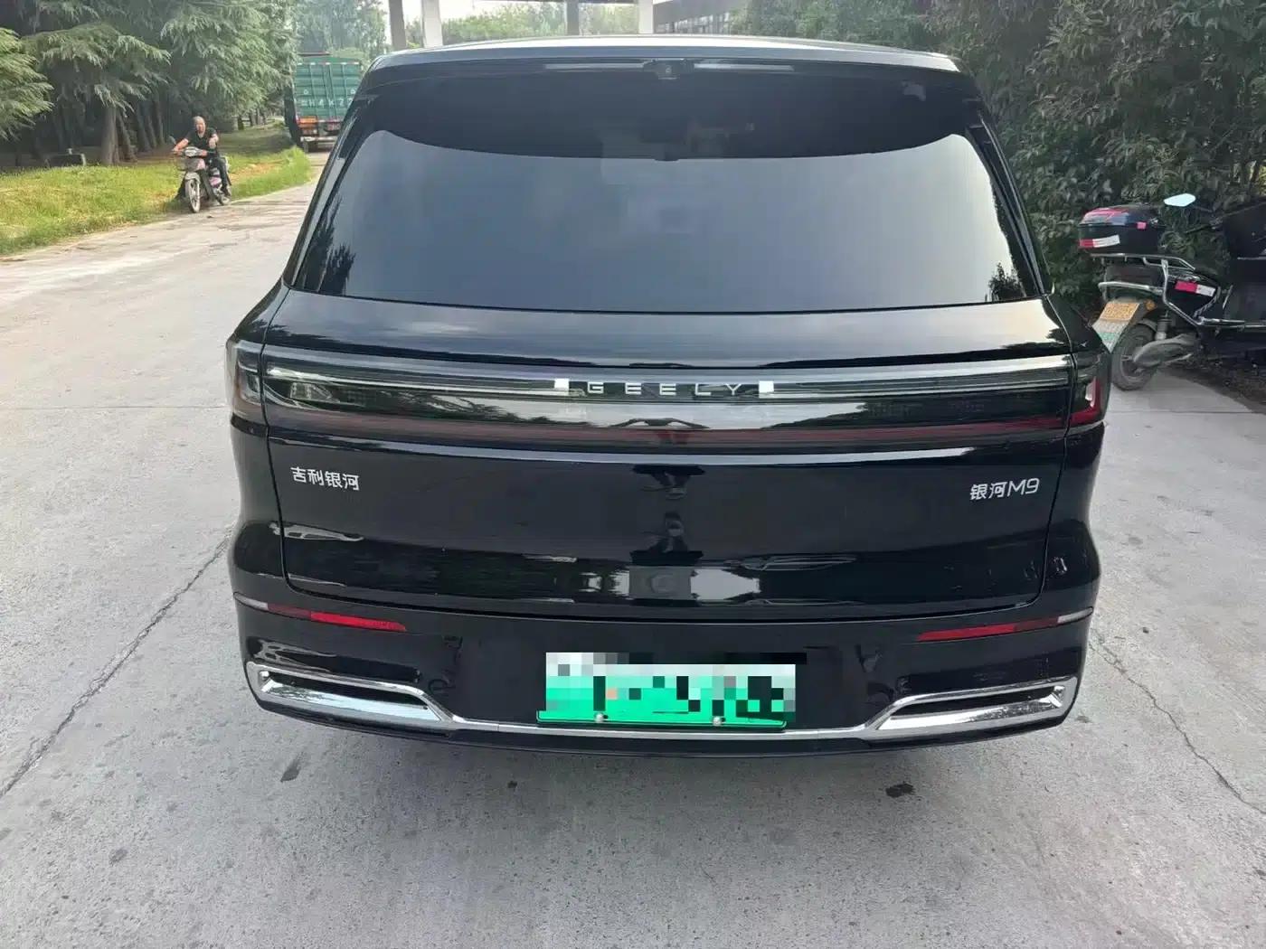 Galaxy M9 2025 210km/h AWD Navigator Edition — миниатюра 9
