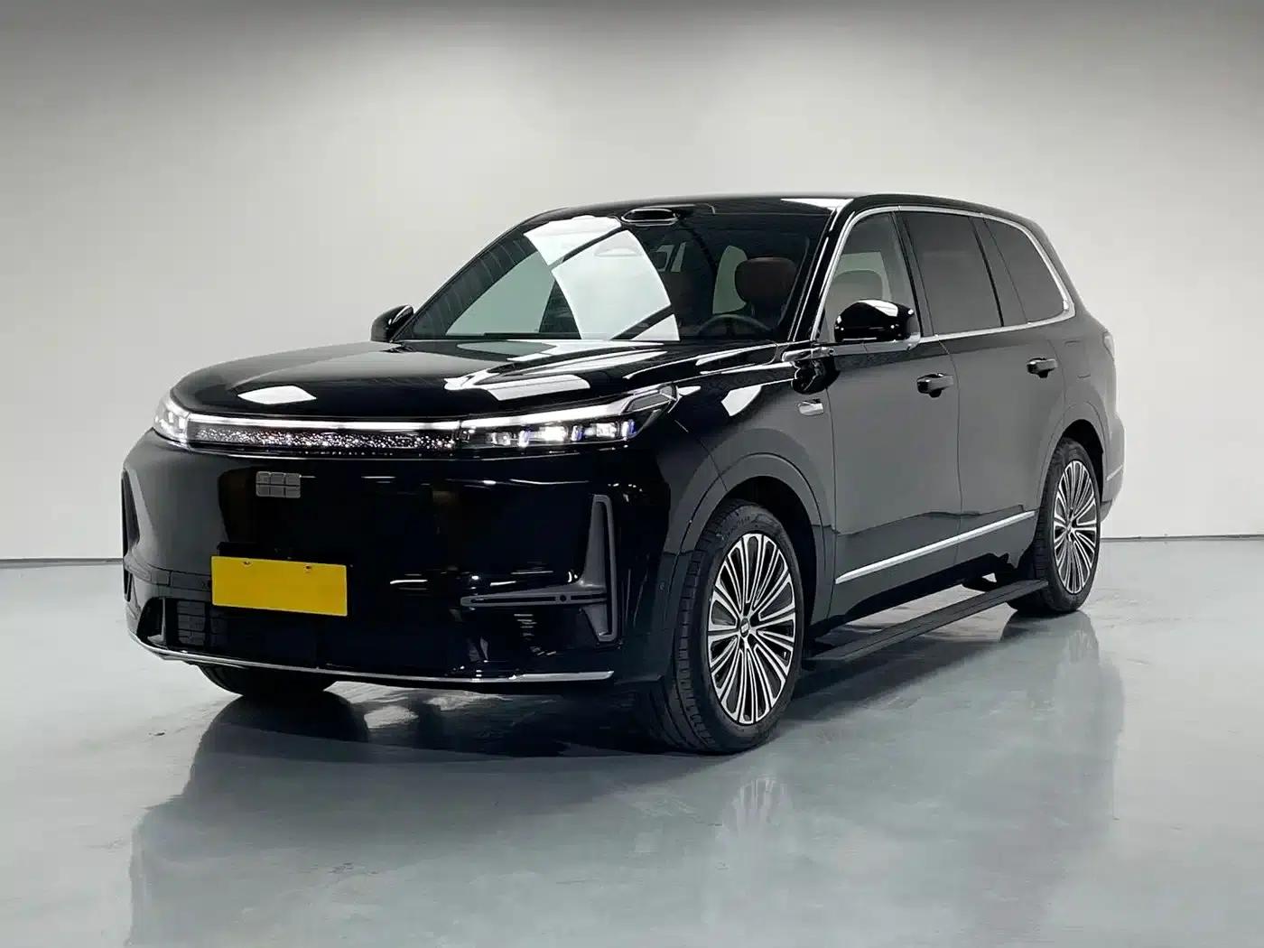 Galaxy M9 2025 210km/h AWD Navigator Edition — миниатюра 1