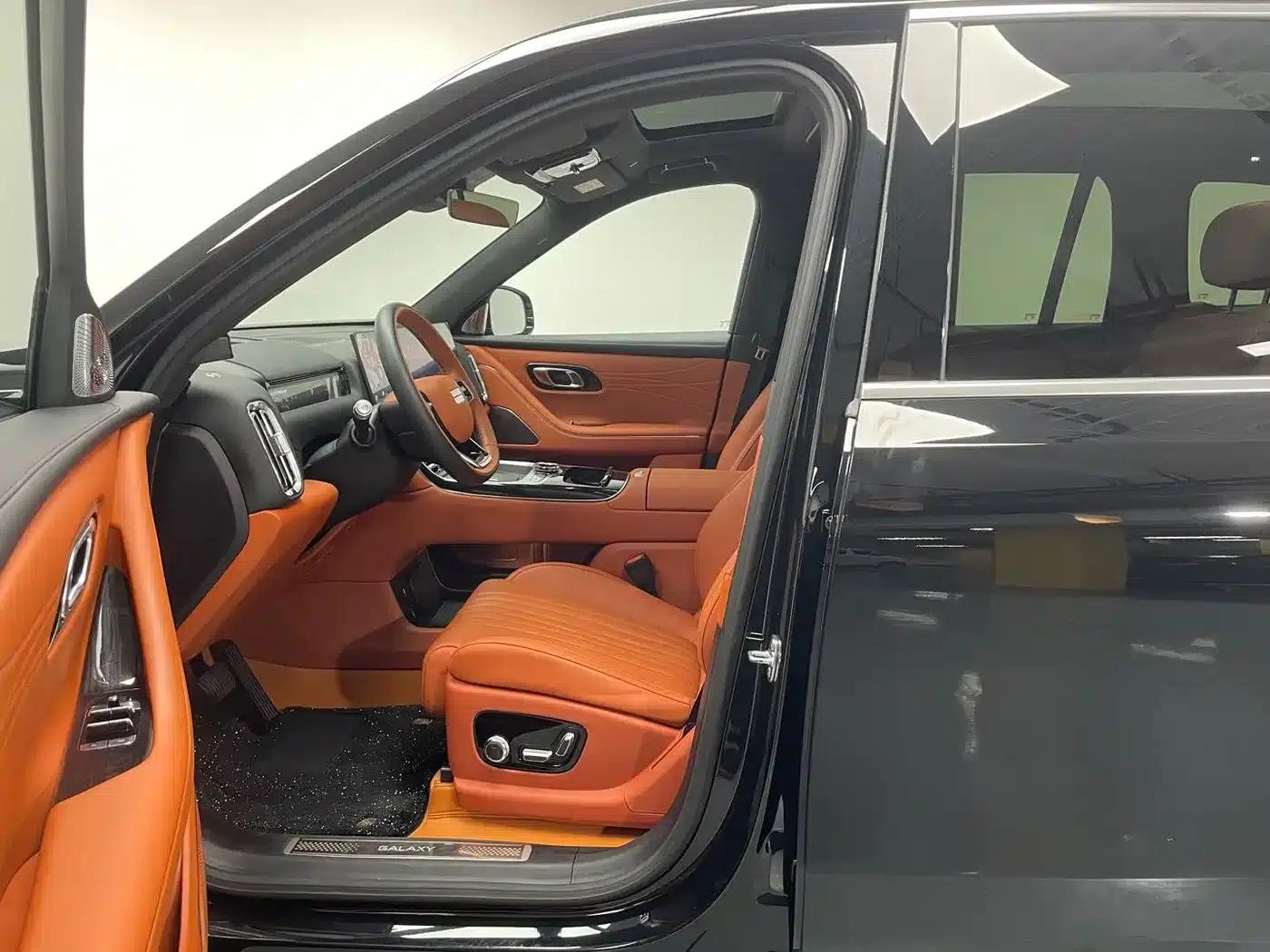 Galaxy M9 2025 210km/h AWD Navigator Edition — миниатюра 12