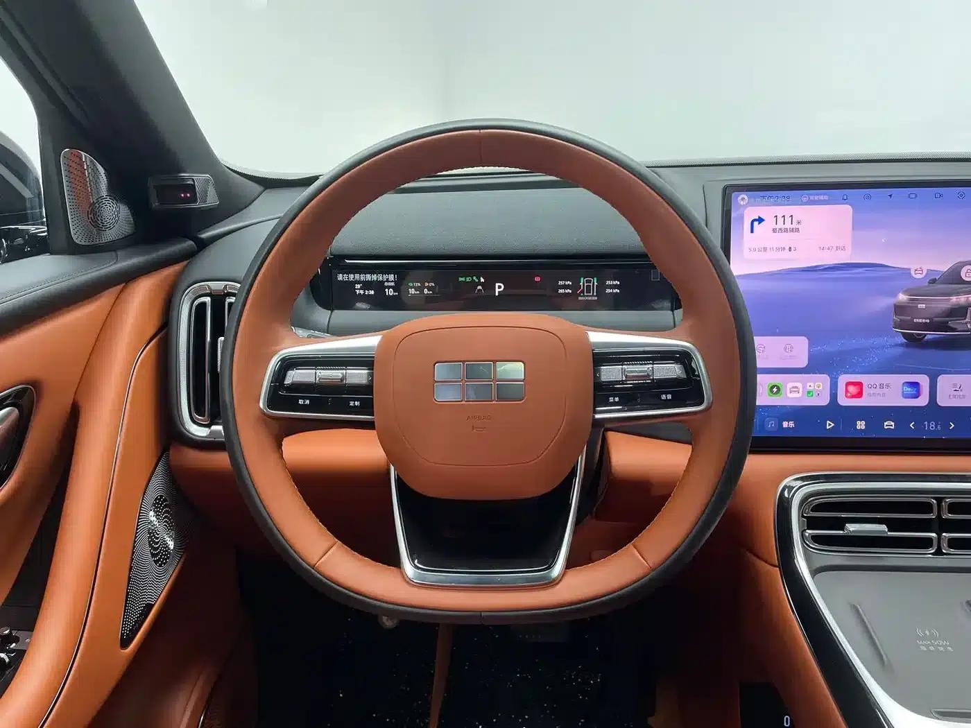 Galaxy M9 2025 210km/h AWD Navigator Edition — миниатюра 15