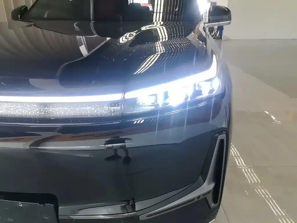 Galaxy M9 2025 210km/h AWD Navigator Edition — миниатюра 24