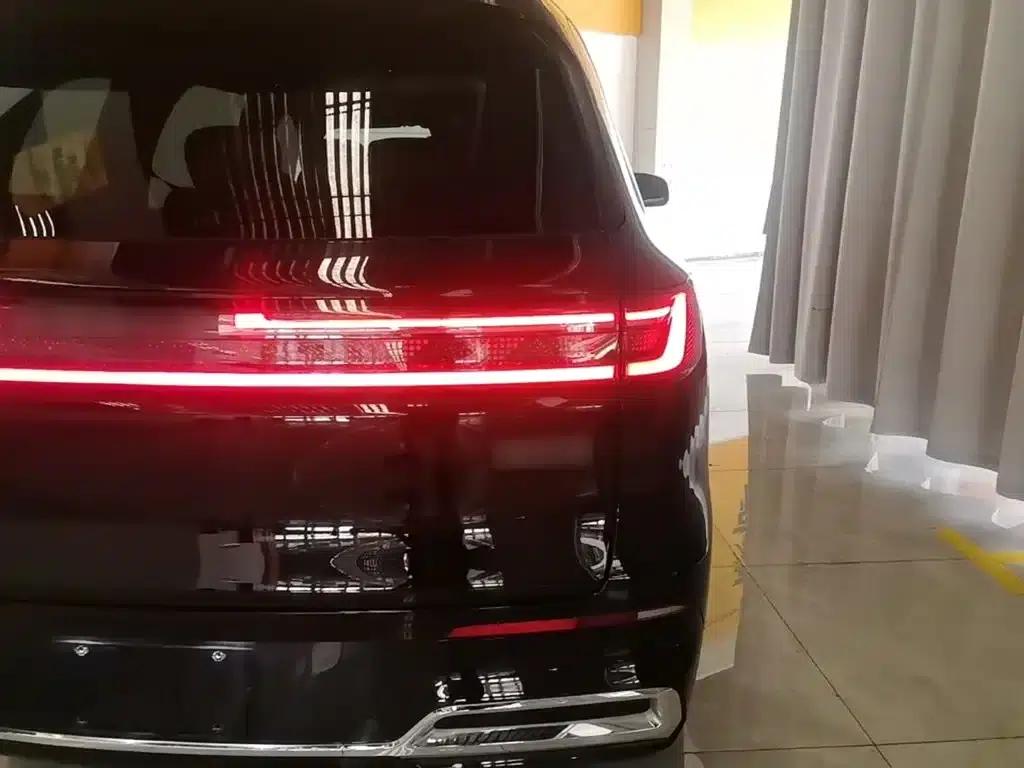 Galaxy M9 2025 210km/h AWD Navigator Edition — миниатюра 8