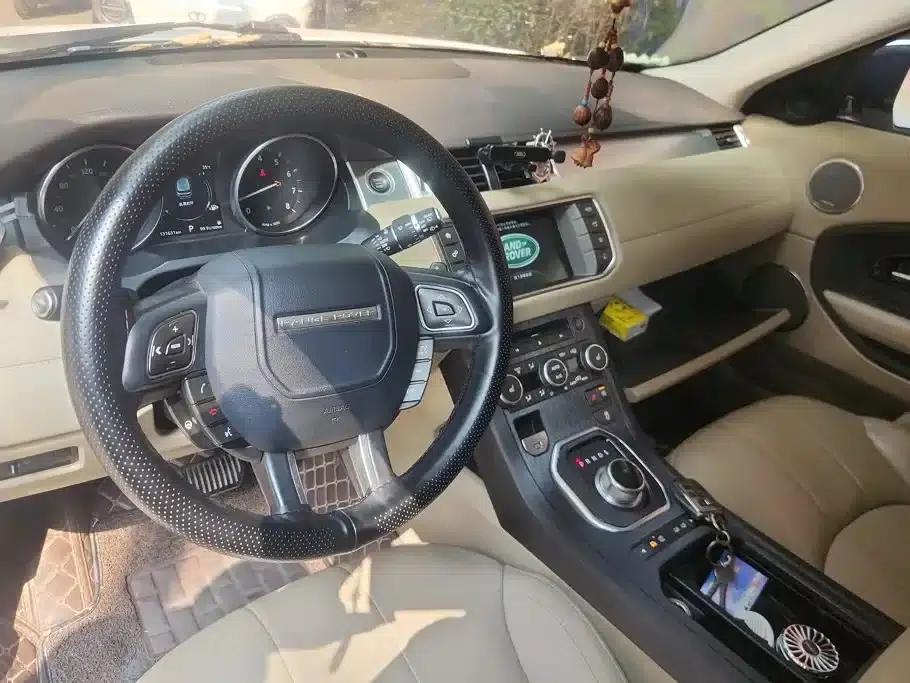 Range Rover Evoque 2016 2.0T SE Smart Edition — миниатюра 12