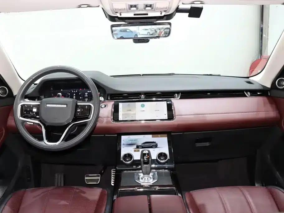 Range Rover Evoque 2021 Model: Evoque L 249PS R-Dynamic First Edition — миниатюра 11