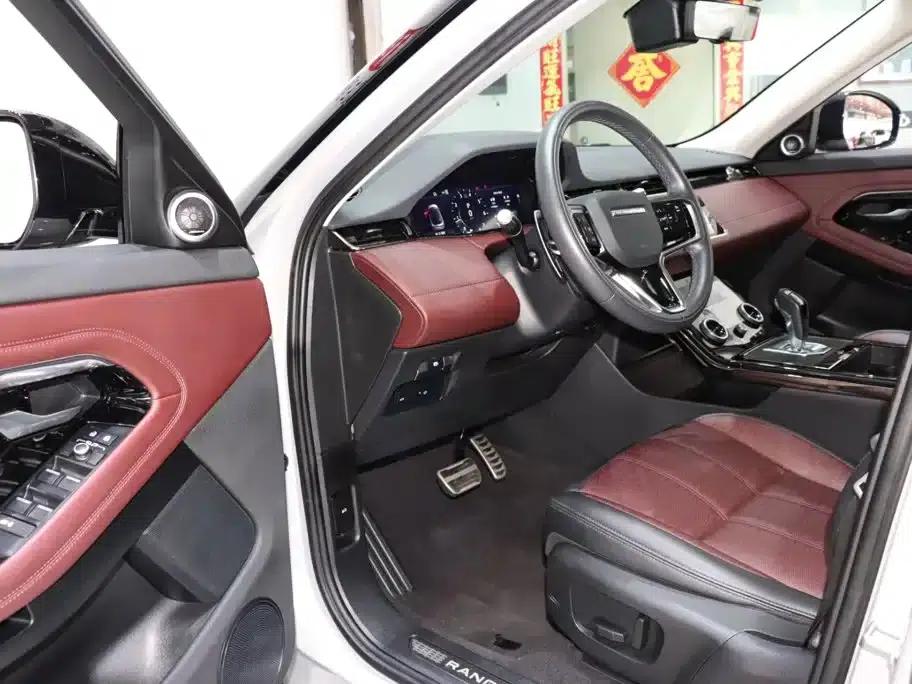 Range Rover Evoque 2021 Model: Evoque L 249PS R-Dynamic First Edition — миниатюра 8