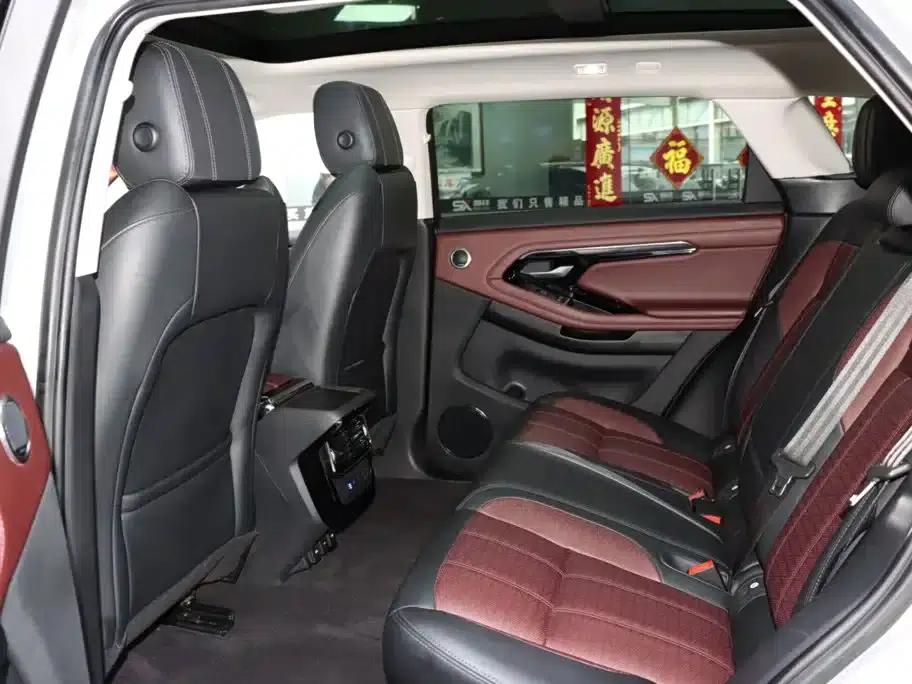 Range Rover Evoque 2021 Model: Evoque L 249PS R-Dynamic First Edition — миниатюра 10