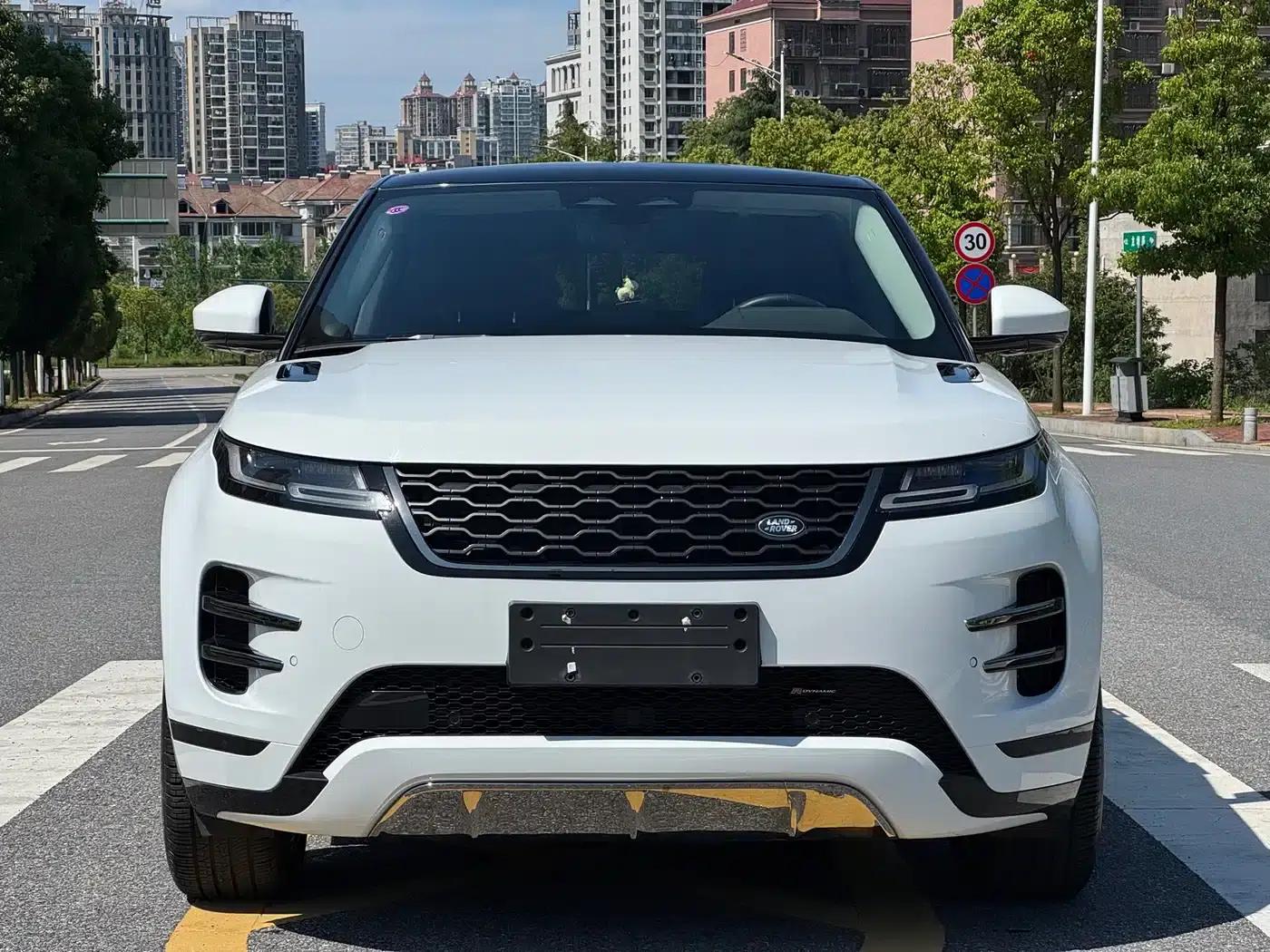 Range Rover Evoque 2023 Model, Evoque L 249PS Luxury Edition — миниатюра 2