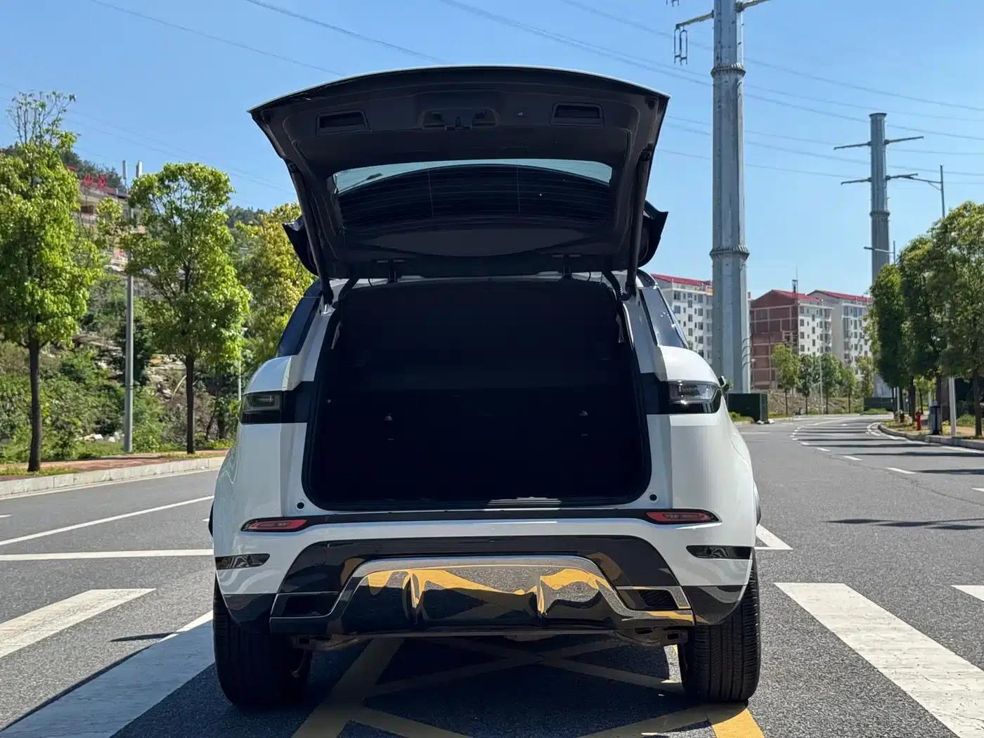 Range Rover Evoque 2023 Model, Evoque L 249PS Luxury Edition — миниатюра 16