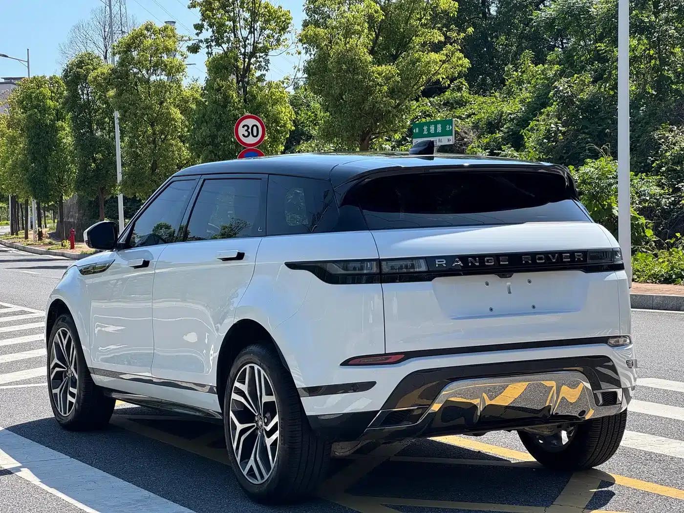 Range Rover Evoque 2023 Model, Evoque L 249PS Luxury Edition — миниатюра 4