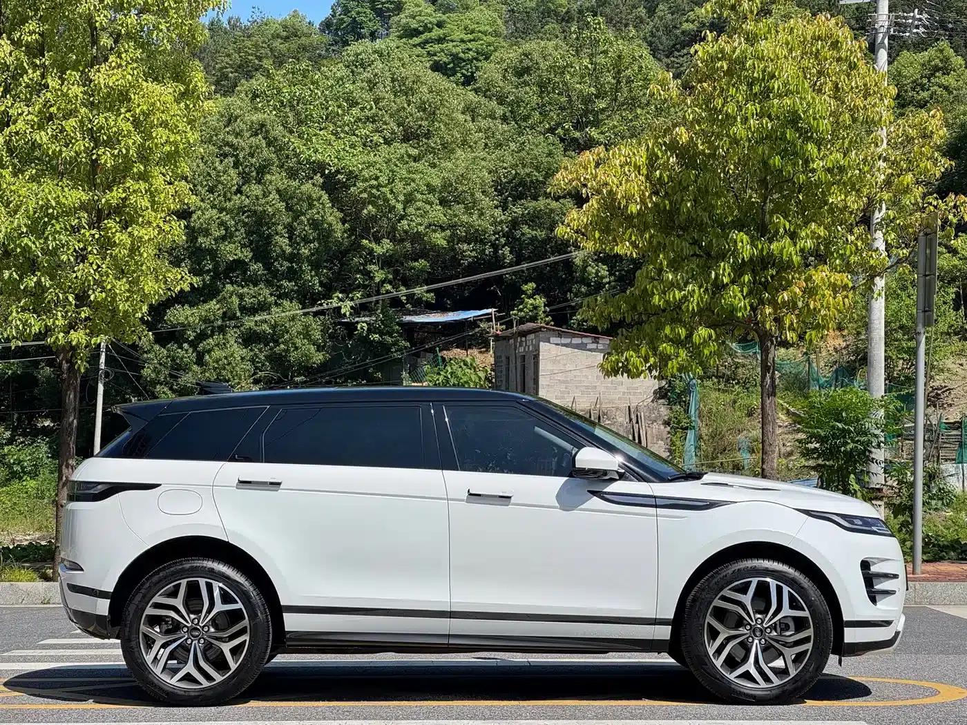 Range Rover Evoque 2023 Model, Evoque L 249PS Luxury Edition — миниатюра 7