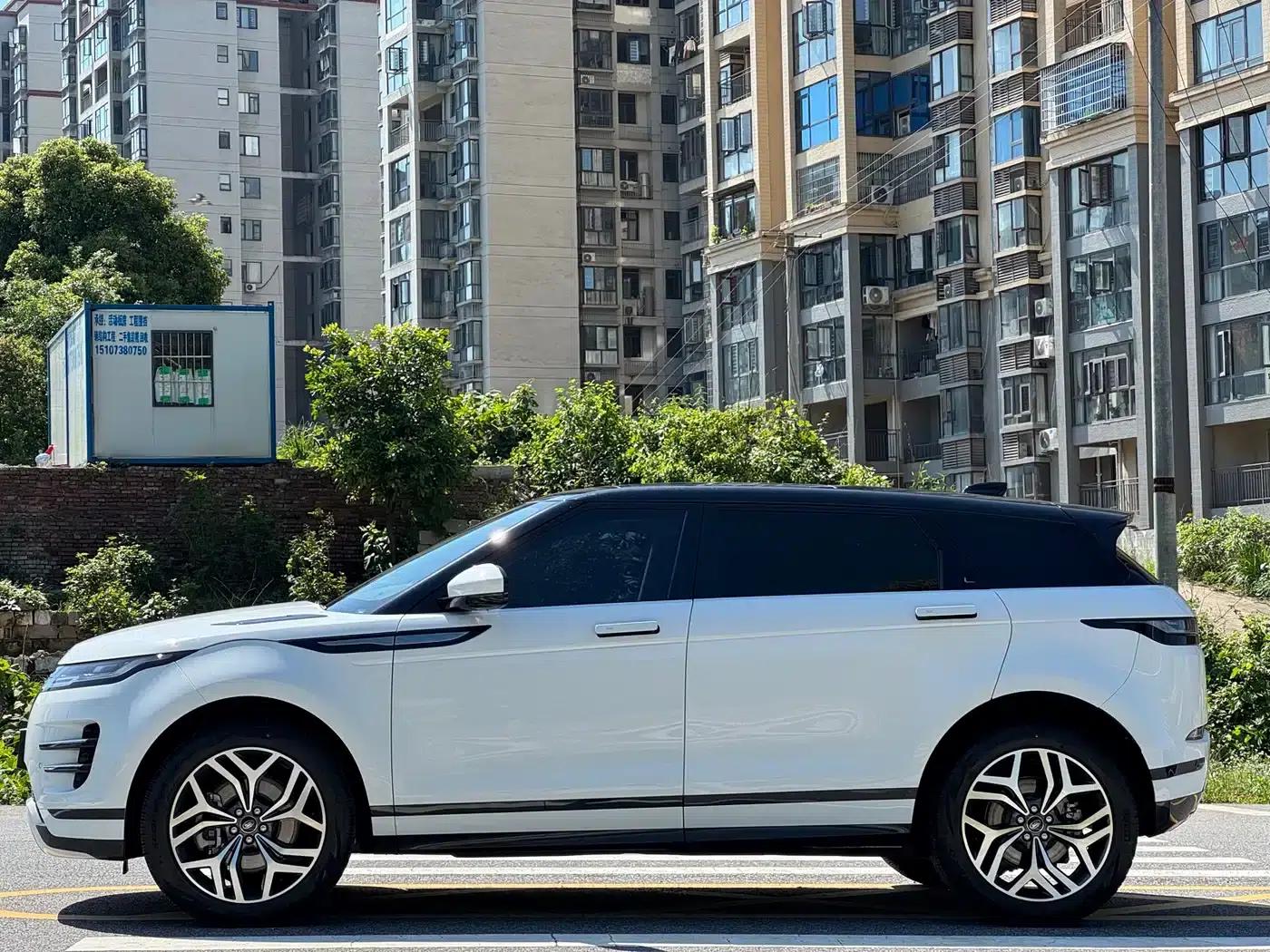 Range Rover Evoque 2023 Model, Evoque L 249PS Luxury Edition — миниатюра 8