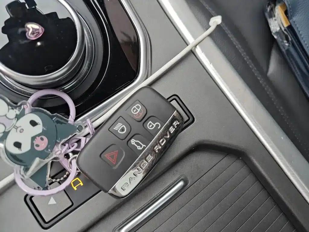 Range Rover Evoque 2018 240PS Pure Luxury Edition — миниатюра 12