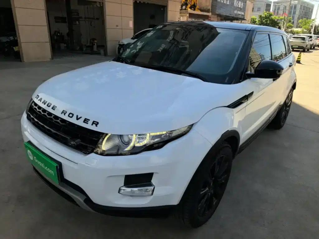 Range Rover Evoque 2015 2.0T 5-Door Smart Edition — миниатюра 2