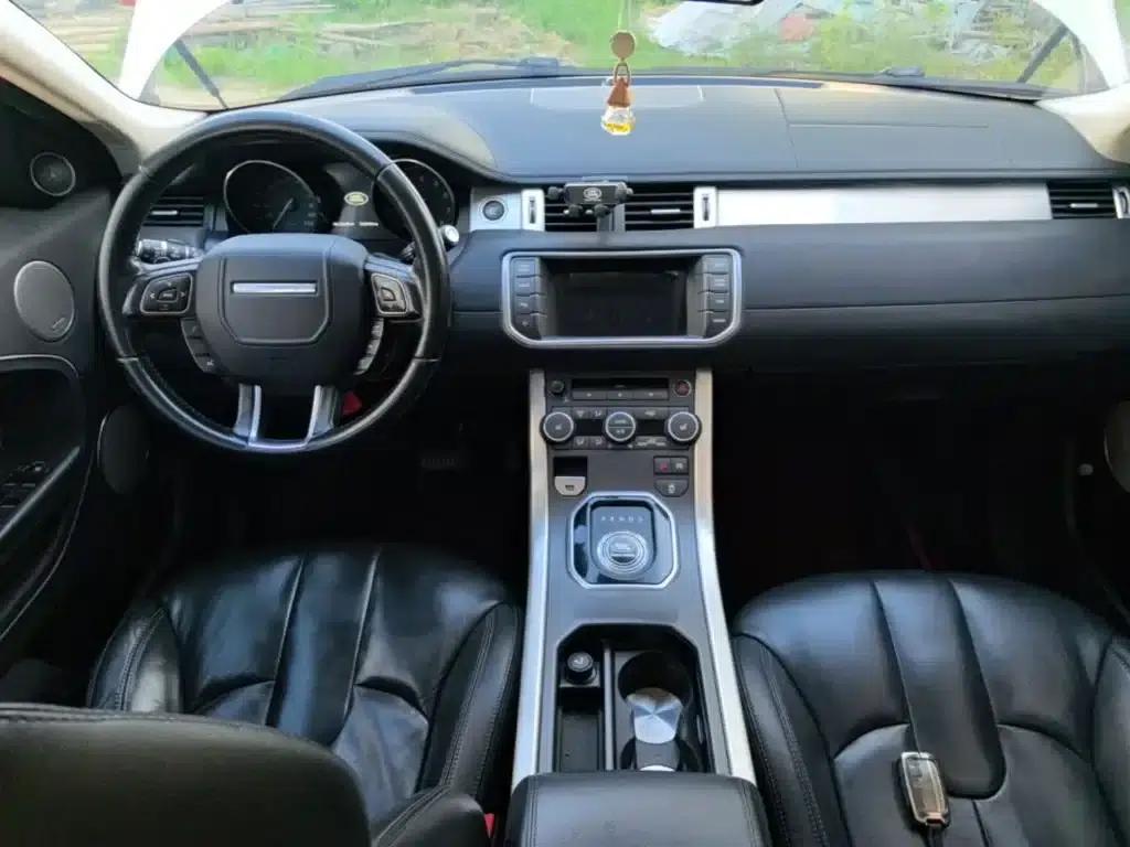 Range Rover Evoque 2015 2.0T 5-Door Smart Edition — миниатюра 10