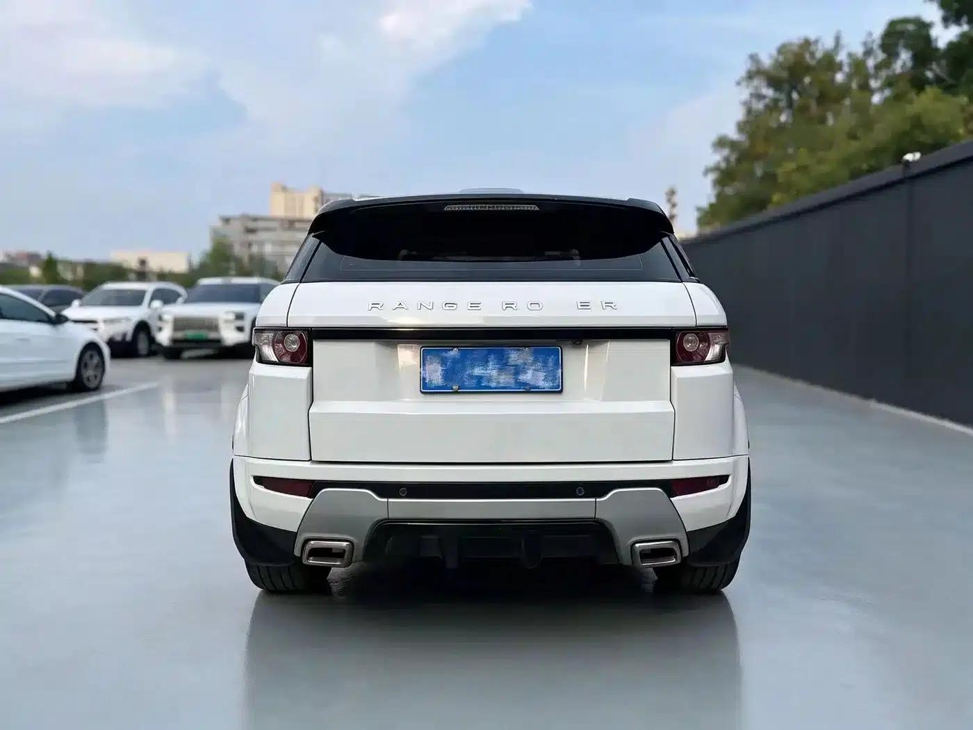 Range Rover Evoque (Imported) 2015 2.0T 5-Door Premium Edition — миниатюра 5
