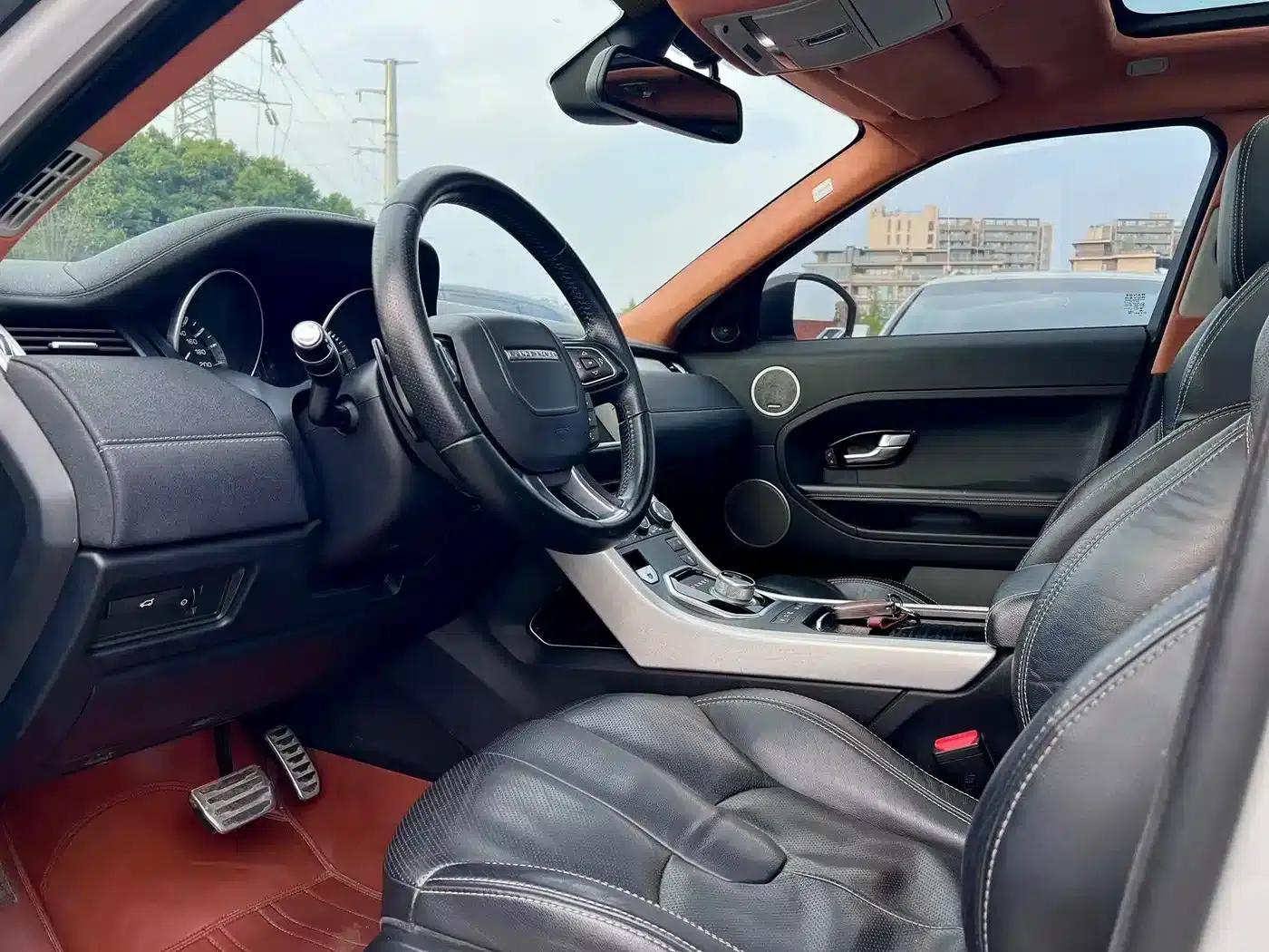 Range Rover Evoque (Imported) 2015 2.0T 5-Door Premium Edition — миниатюра 9