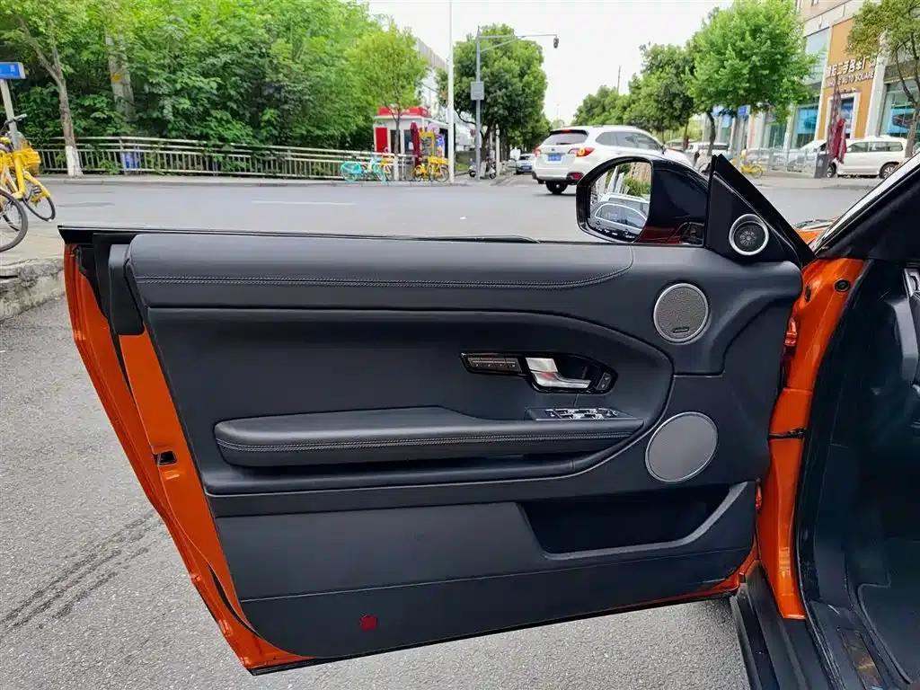 2017 Range Rover Evoque 2.0T Convertible (Imported) — миниатюра 6