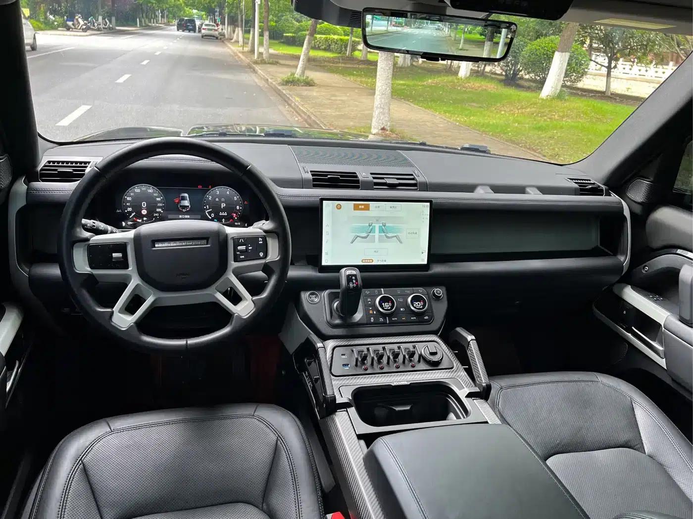 2024 Land Rover Defender 110 3.0T P400 XS — миниатюра 16