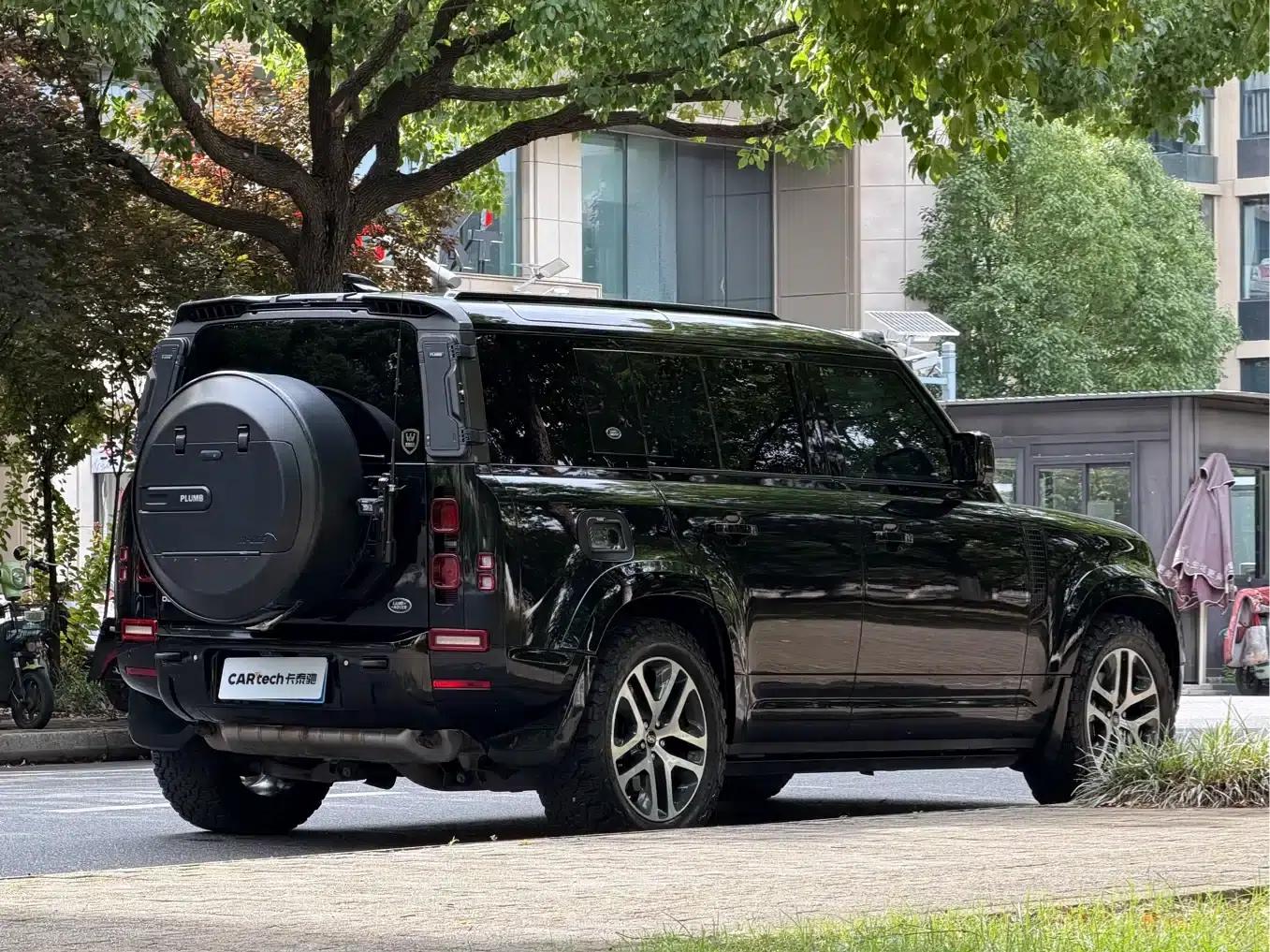 2024 Land Rover Defender 110 3.0T P400 XS — миниатюра 5