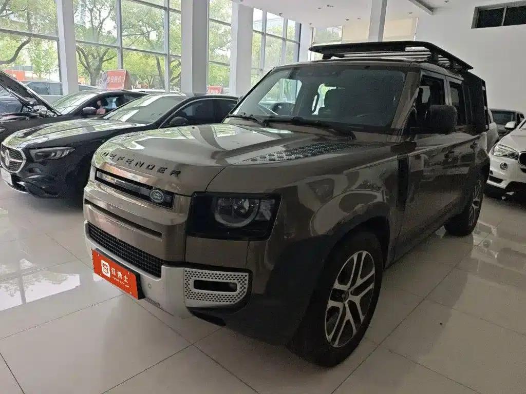 2022 Land Rover Defender 110 P400 Dark Edition — миниатюра 1