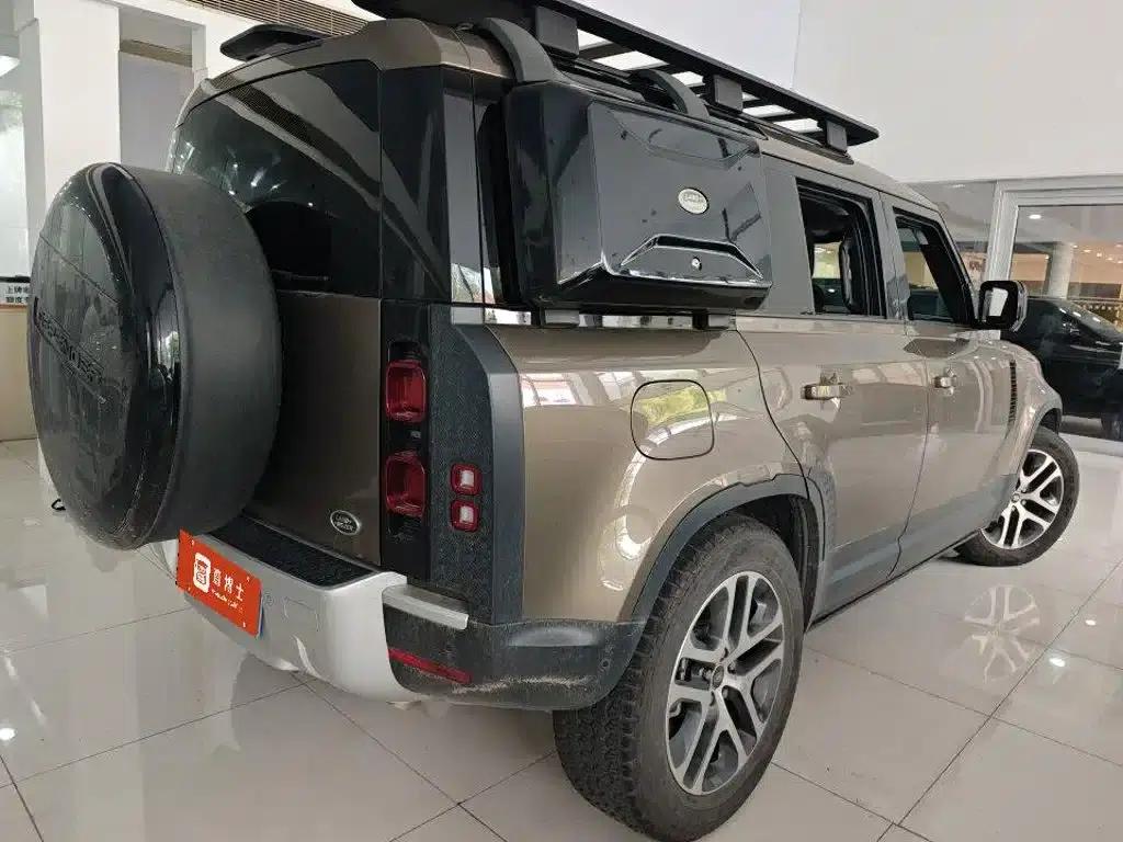 2022 Land Rover Defender 110 P400 Dark Edition — миниатюра 4