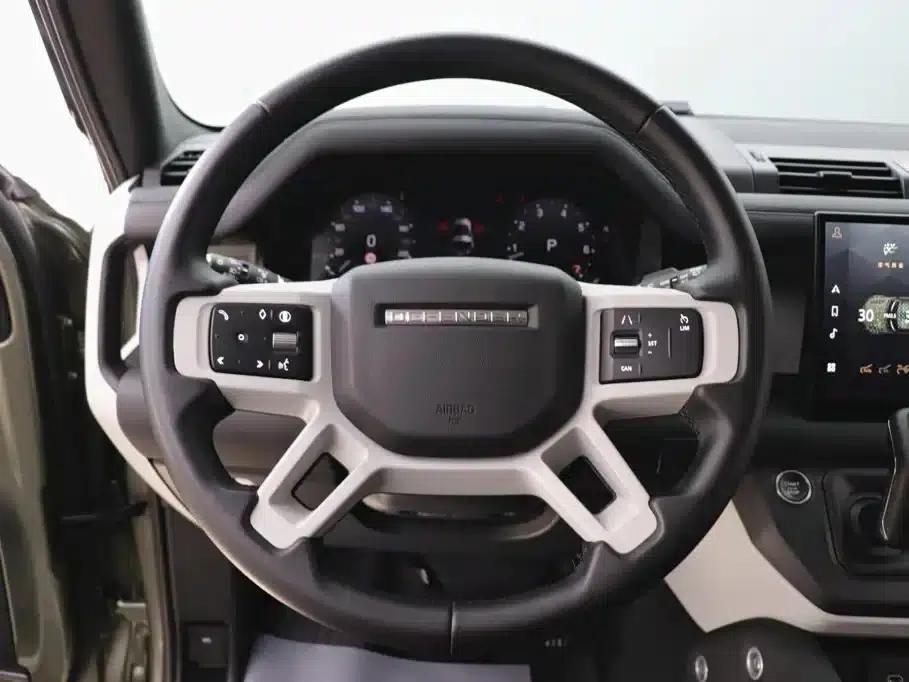 2024 Land Rover Defender 90 2.0T P300 S — миниатюра 15