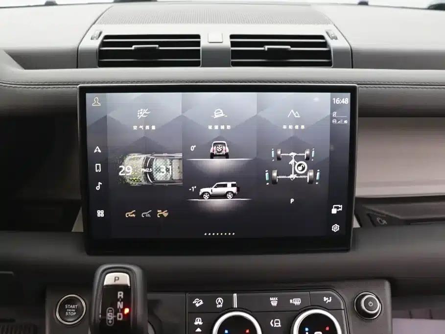 2024 Land Rover Defender 90 2.0T P300 S — миниатюра 18