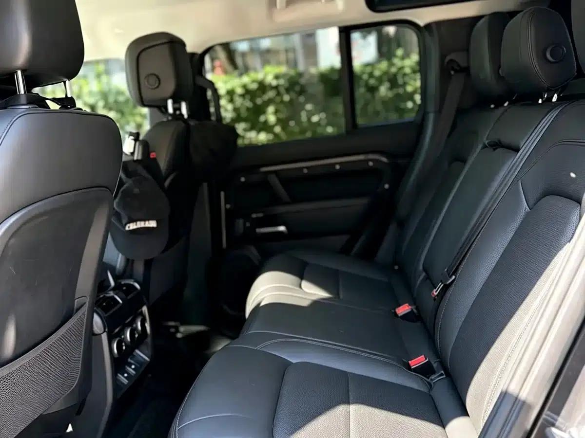 2023 Land Rover Defender 110 3.0T P400 Dark Edition — миниатюра 4