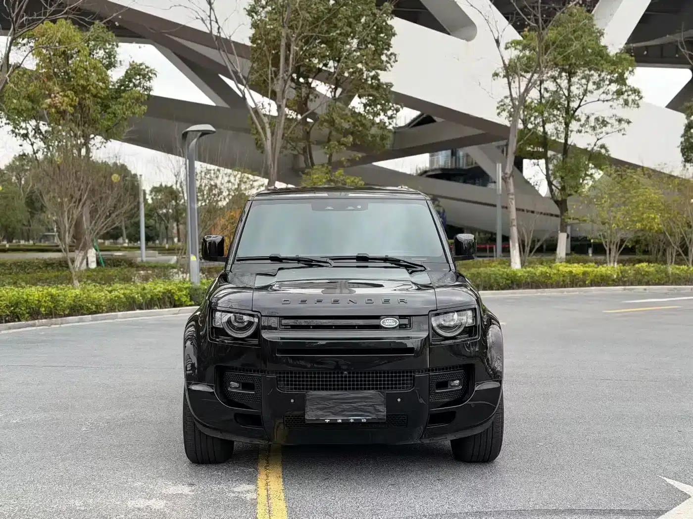 2024 Land Rover Defender 90 3.0T P400 HSE — миниатюра 2